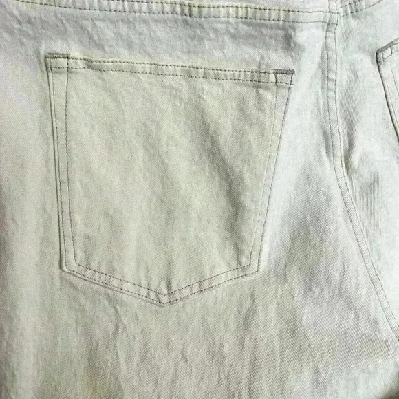 NWT! Abercrombie & Fitch Curve Love Ultra High Rise 90s Straight Jean - Picture 10 of 12